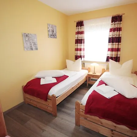 Haus Am Kurpark 13 *